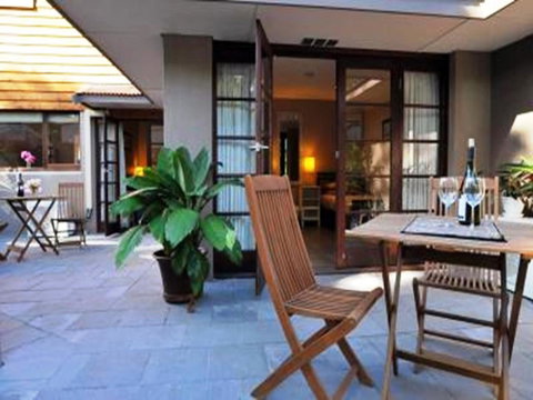 Waikiki Beach Bed And Breakfast - Accommodation Brisbane 8