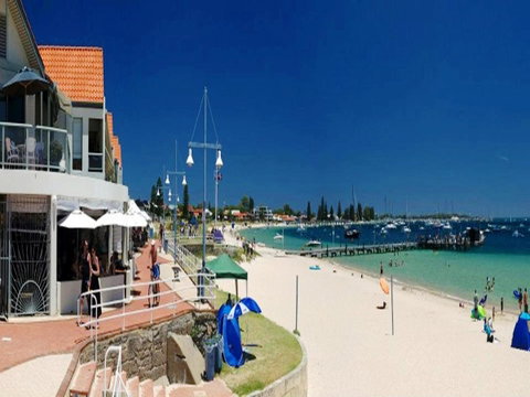 Waikiki Beach Bed And Breakfast - Accommodation Brisbane 15