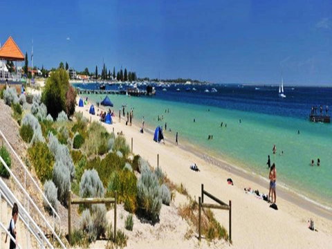 Waikiki Beach Bed And Breakfast - Accommodation Brisbane 18