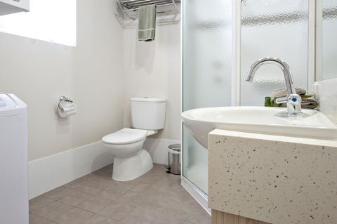 Mandalay Holiday Resort And Tourist Park - Accommodation Brisbane 3