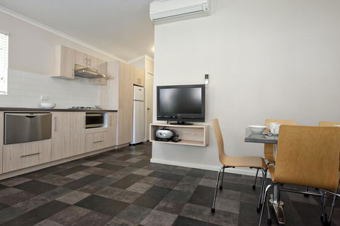 Mandalay Holiday Resort And Tourist Park - Accommodation Brisbane 13