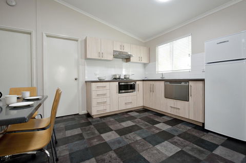 Mandalay Holiday Resort And Tourist Park - Accommodation Brisbane 35
