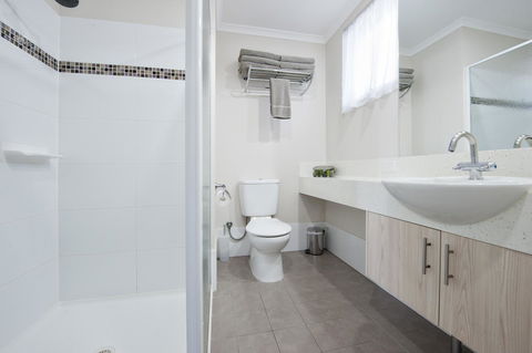 Mandalay Holiday Resort And Tourist Park - Accommodation Brisbane 31