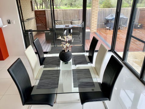 The CÃ©ad MÃ­le FÃ¡ilte Busselton - Accommodation Brisbane 13