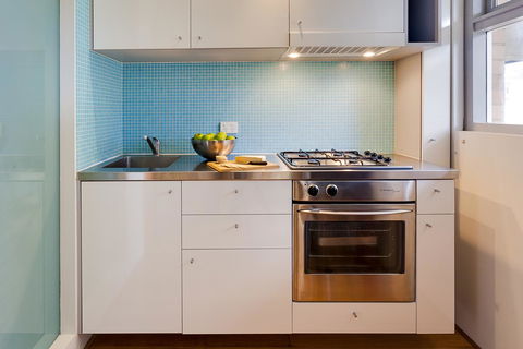 Cottesloe Tree Top Studio - Executive Escapes - Accommodation Brisbane 14