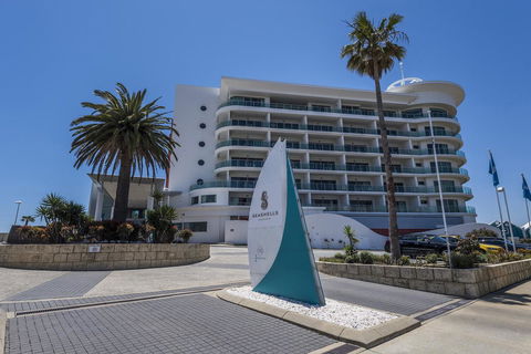 A 406 FANTASTIC OCEAN BEACH And MARINA VIEW APT - MANDURAH - Accommodation Brisbane 3