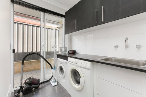Perth Comfy Stays - Accommodation Brisbane 24