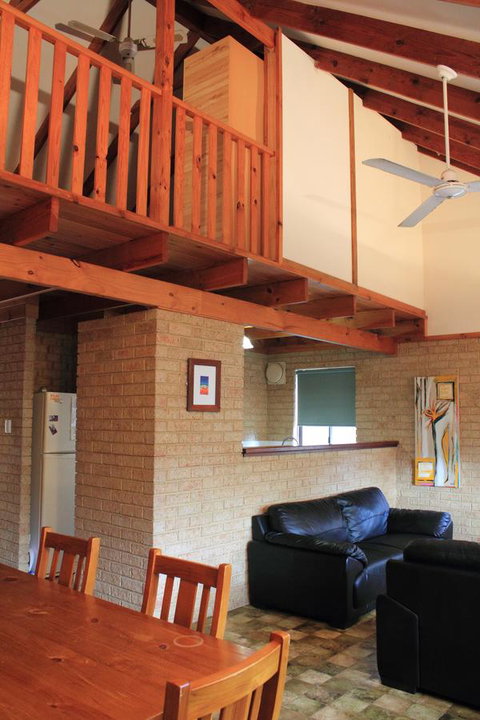 Kestrel Chalets - Accommodation Brisbane 16