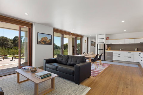 Tamar Solar Home - Accommodation Brisbane 7