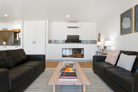 Tamar Solar Home - Accommodation Brisbane 8