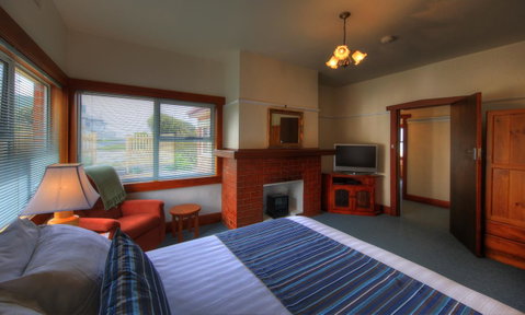 Stanley Village Waterfront Accommodation - Accommodation Brisbane 17