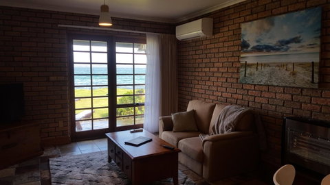 Stanley Village Waterfront Accommodation - Accommodation Brisbane 2