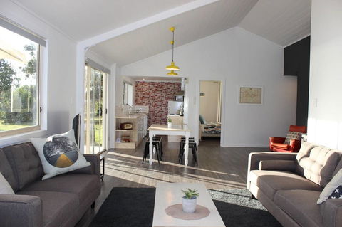 Boomers Retreat, Alonnah, Bruny Island - Accommodation Brisbane 0