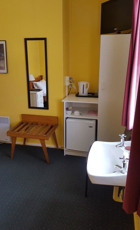 Stanley Hotel & Apartments - Accommodation Brisbane 34