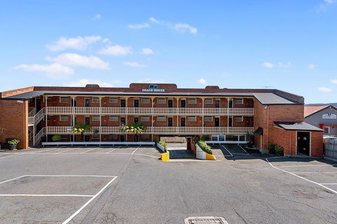 Coach House Launceston - Accommodation Brisbane 1