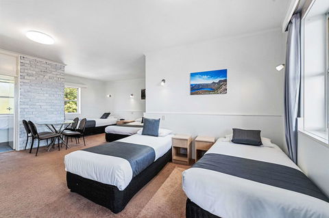 Coach House Launceston - Accommodation Brisbane 7