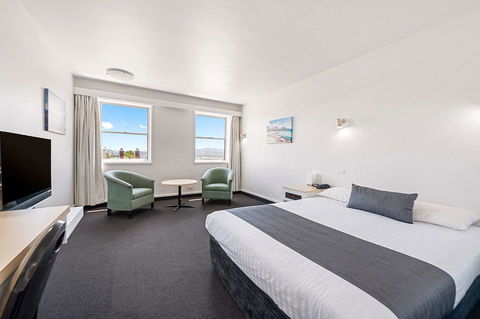 Coach House Launceston - Accommodation Brisbane 5