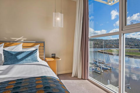 Peppers Seaport Hotel - Accommodation Brisbane 14