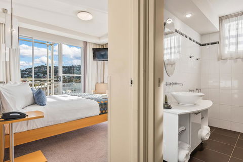 Peppers Seaport Hotel - Accommodation Brisbane 28