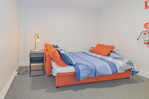 4 Bedroom House - Hobart CBD - Free Parking - Free WIFI - Accommodation Brisbane 18