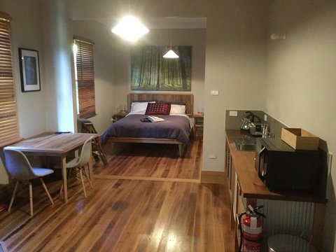The Station House - Accommodation Brisbane 11