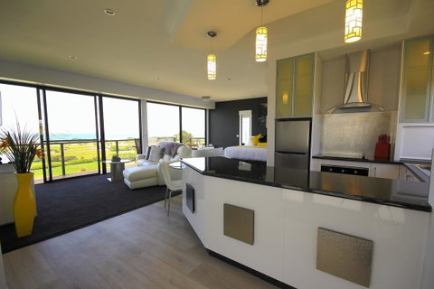 Horizon Deluxe Apartments - Accommodation Brisbane 3