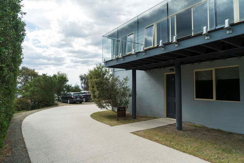 Freycinet Panorama - Accommodation Brisbane 3