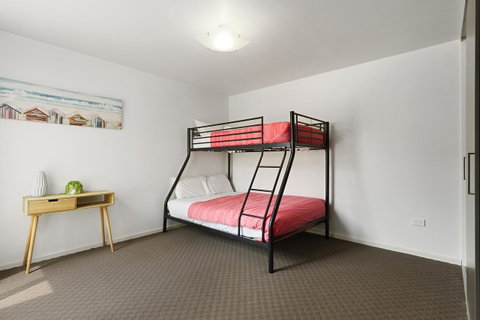 170 Hazards View Drive - Unit 2 - Accommodation Brisbane 8