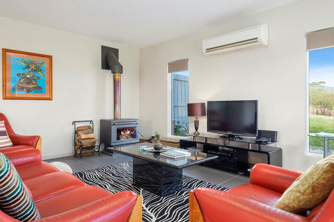 Manfield Seaside Bruny Island - Accommodation Brisbane 3