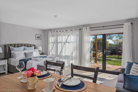 Harrison Grove - Accommodation Brisbane 11