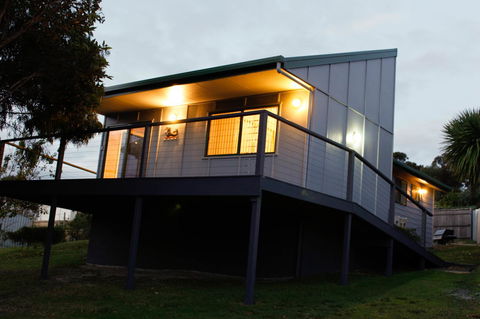 Mermaids Of Bicheno - Accommodation Brisbane 1