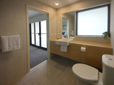 Kangaroo Bay Apartments - Accommodation Brisbane 8