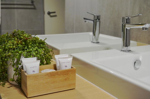 Kangaroo Bay Apartments - Accommodation Brisbane 16