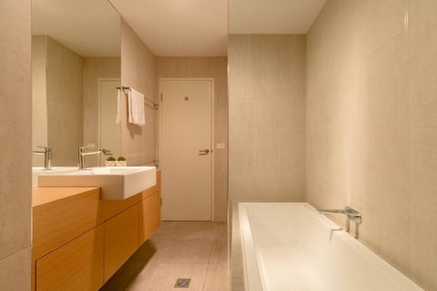 Kangaroo Bay Apartments - Accommodation Brisbane 23