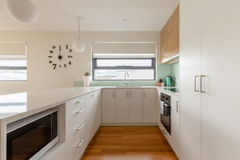 Kangaroo Bay Apartments - Accommodation Brisbane 39