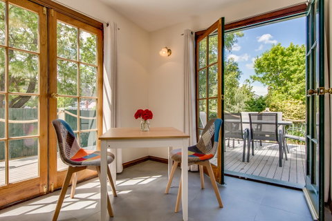 Rosehaven Cottage - Accommodation Brisbane 1