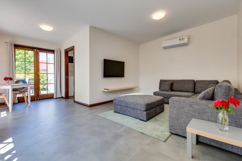 Rosehaven Cottage - Accommodation Brisbane 4