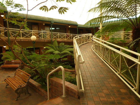 Mayfair Plaza Motel And Apartments - Accommodation Brisbane 0