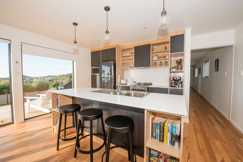 Beach House XIV - Accommodation Brisbane 3