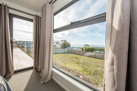 Beach House XIV - Accommodation Brisbane 10