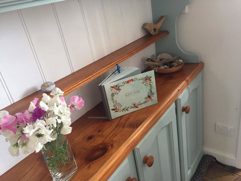 Driftwood-Cottage - Accommodation Brisbane 6