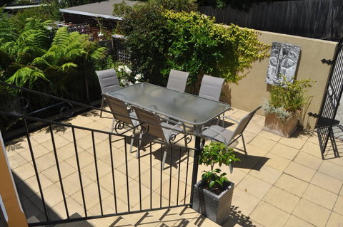 Belton Apartments-Hedge Cottage - Accommodation Brisbane 33