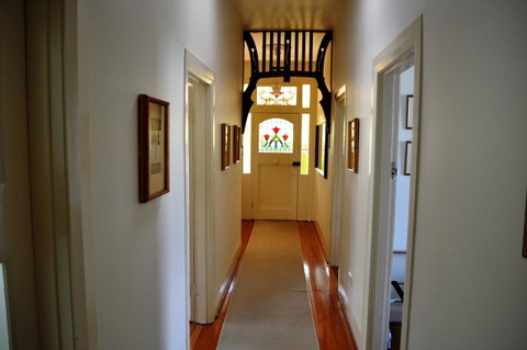 Belton Apartments-Hedge Cottage - Accommodation Brisbane 26