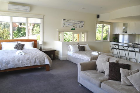 Belton Apartments-Hedge Cottage - Accommodation Brisbane 30