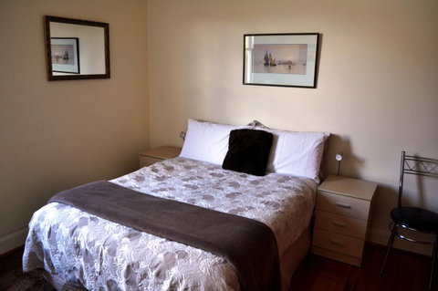 Belton Apartments-Hedge Cottage - Accommodation Brisbane 11