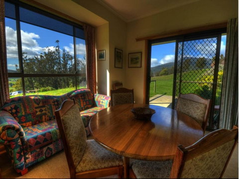 Plovers Ridge Country Retreat - Accommodation Brisbane 5