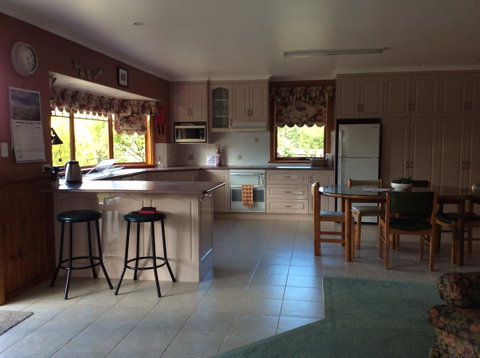 Our Cottage - Accommodation Brisbane 8