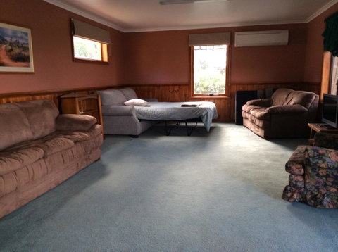 Our Cottage - Accommodation Brisbane 5