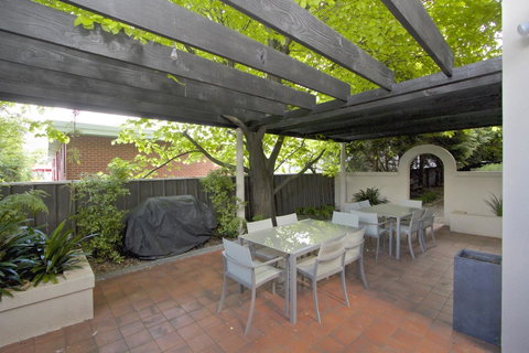Grosvenor Court Apartments - Accommodation Brisbane 29