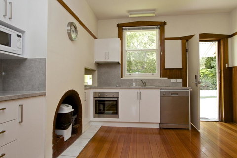 Grosvenor Court Apartments - Accommodation Brisbane 9